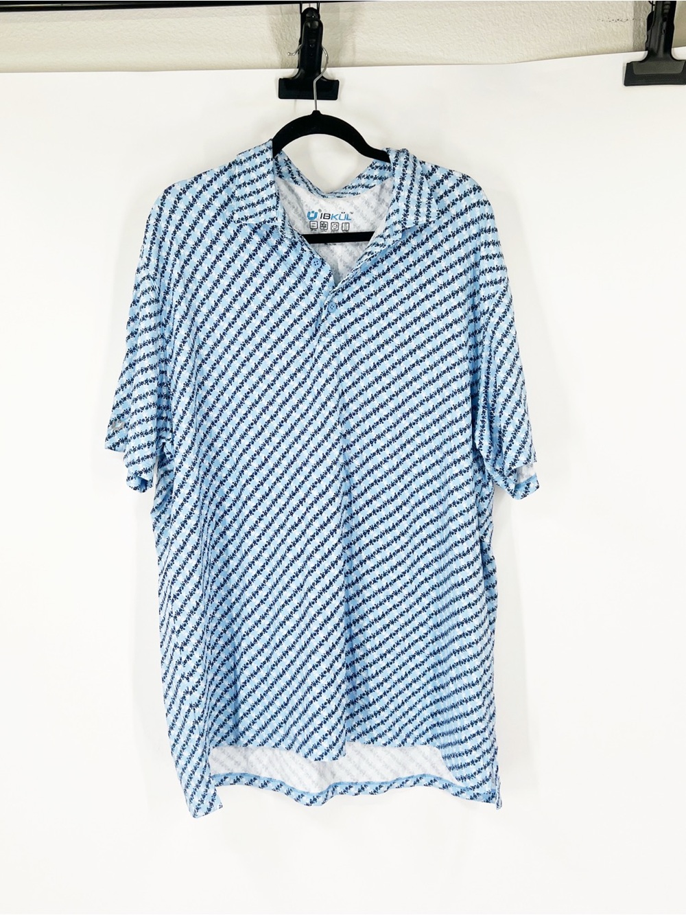 IBKUL Men’s Light Blue Diagonal Print Golf Polo Shirt Short Sleeve